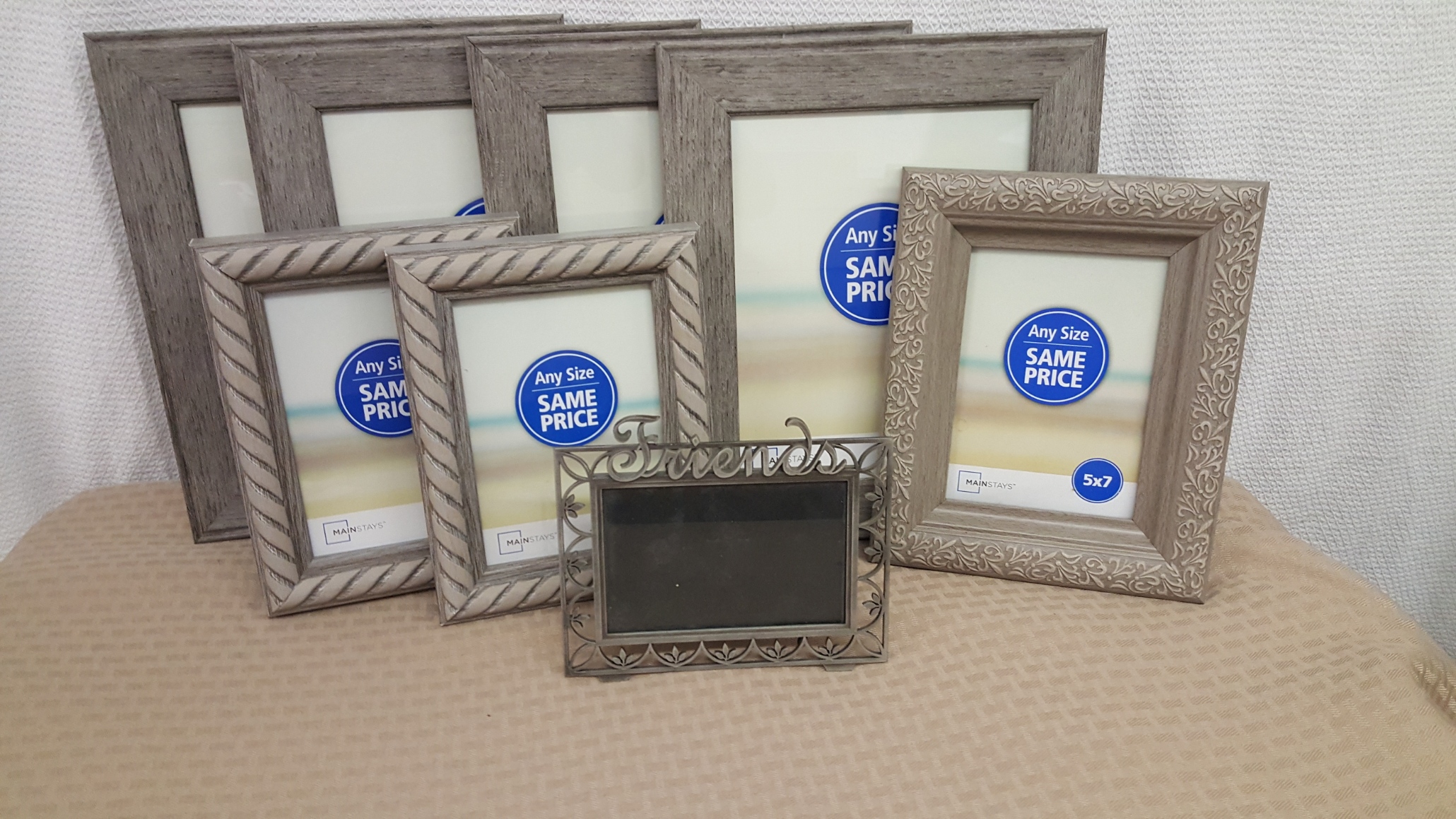Picture frames in grey