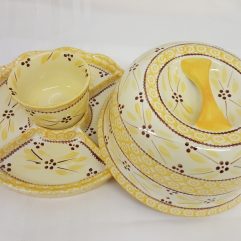 Serving pieces