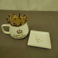 Queen Trinket Dishes