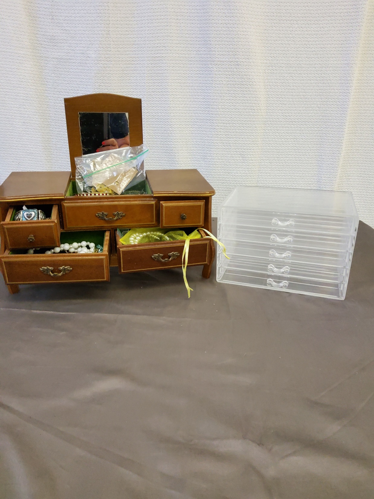 jewelry Box & makeup storage