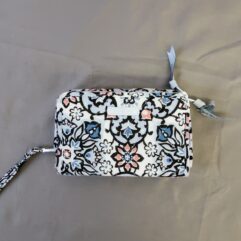 Vera Bradley clutch crossbody