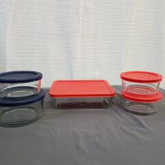 Pyrex& Anchor Hocking dishes