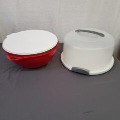 Tupperware bowl & Sterilite cake holder