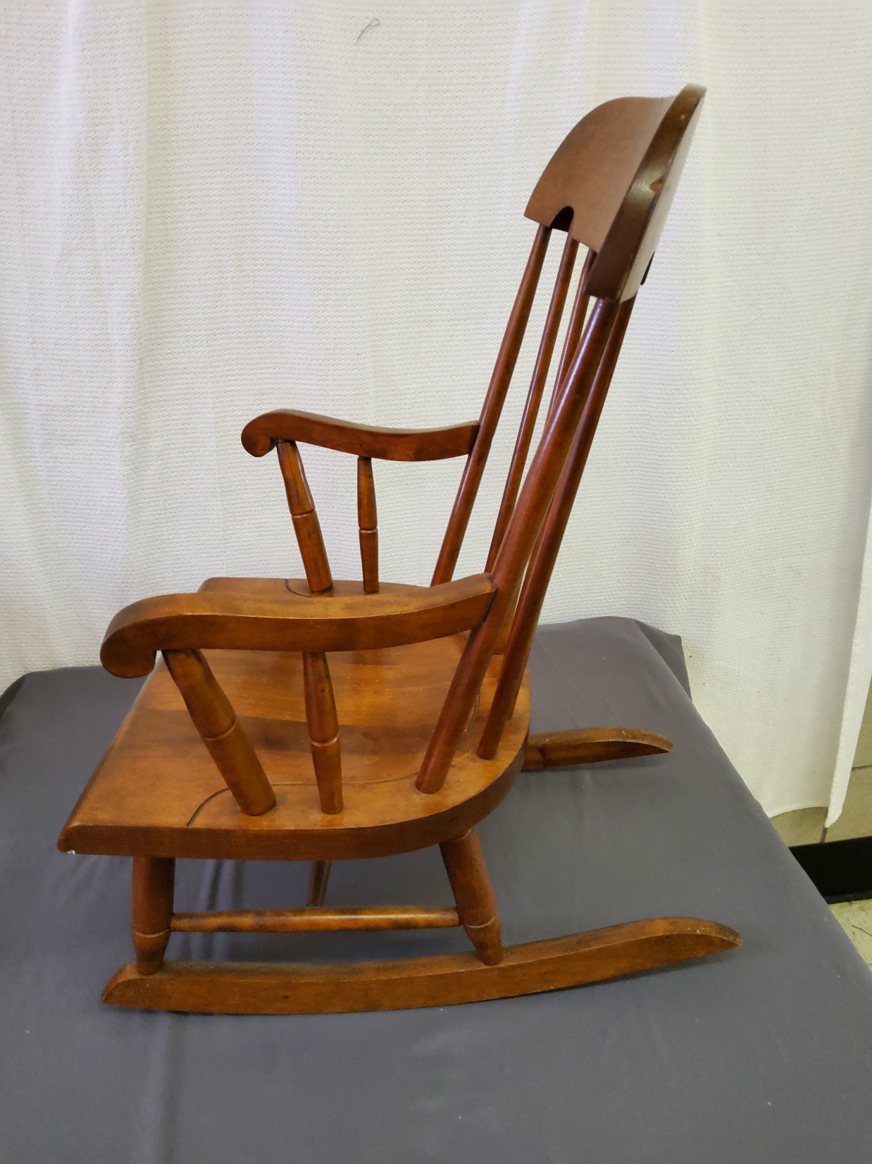 Rocking Chair - child size - Image 2