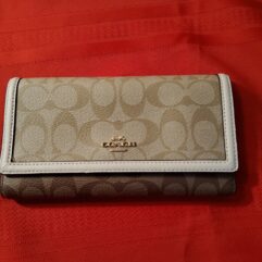 Coach Wallet-cream