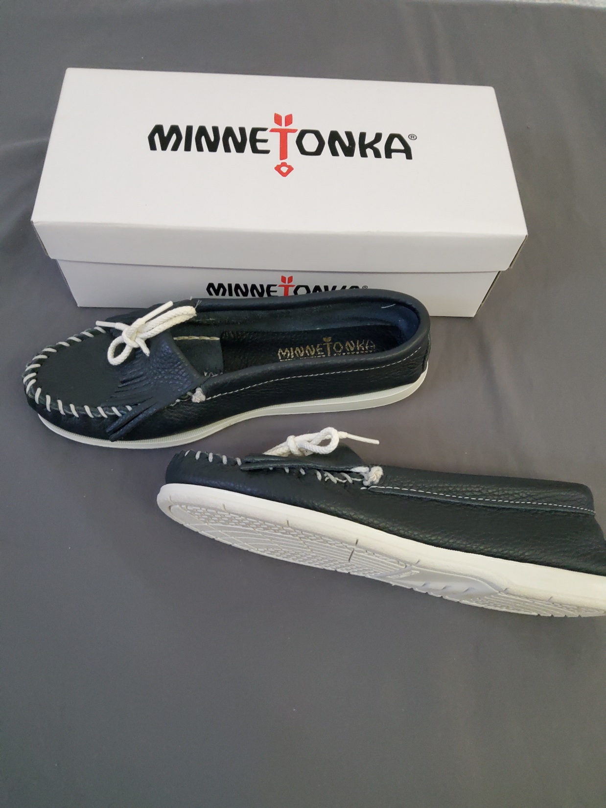 Minnetonka Moccasin - Image 2