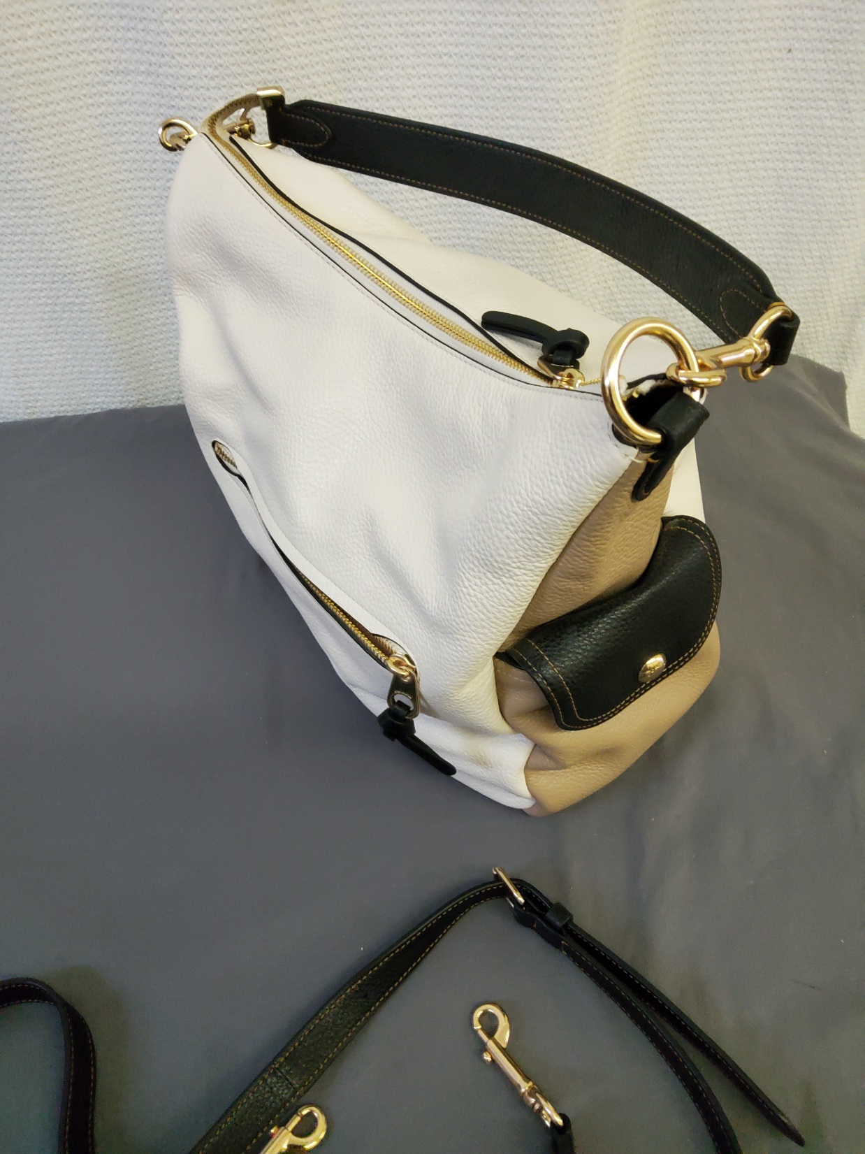 Coach - Black & Beige Bag - Image 2