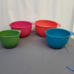 Kitchen Aid Bowl Set
