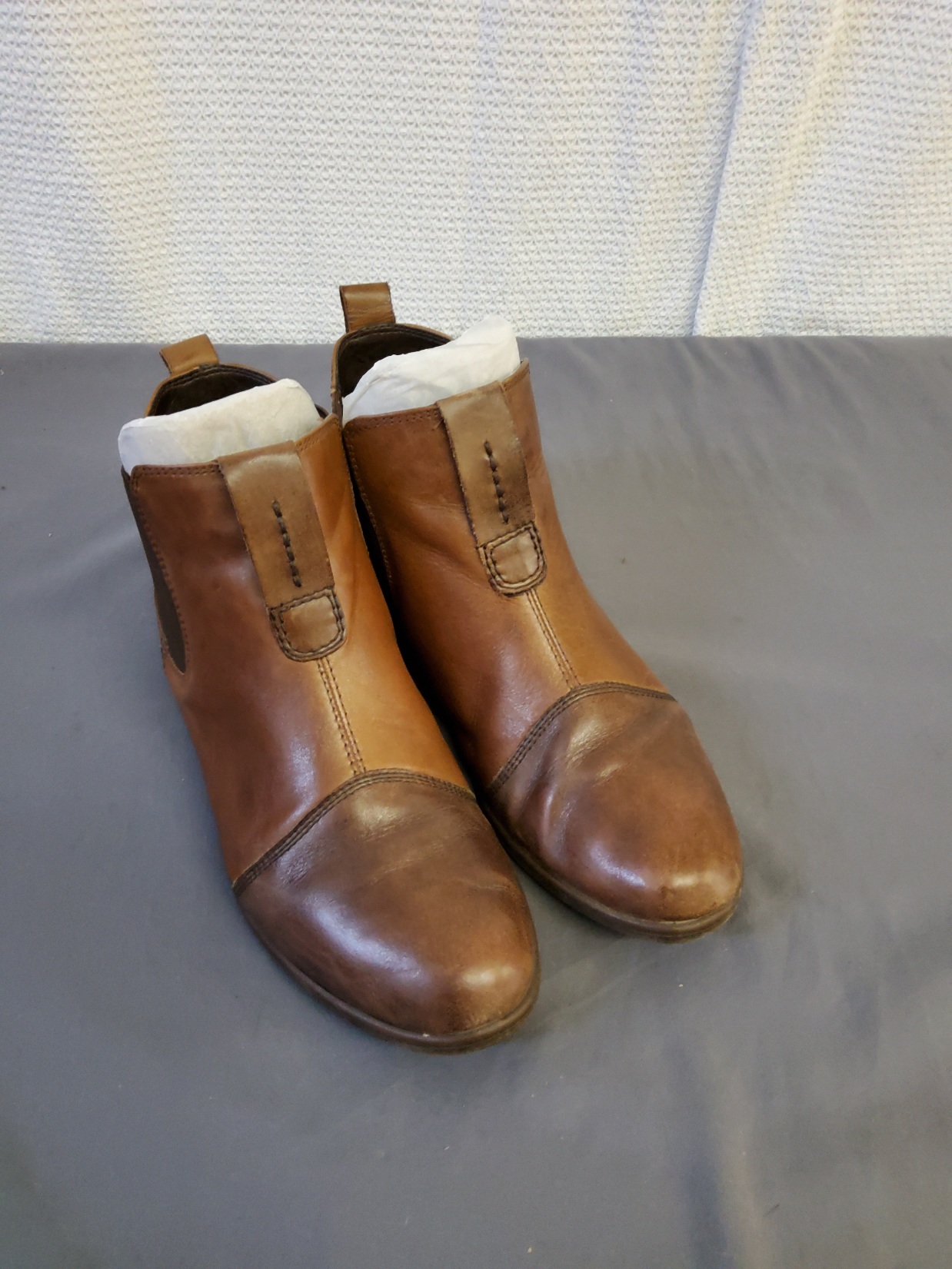 Earth Boots two tone