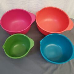 Kitchen Aid Bowl Set