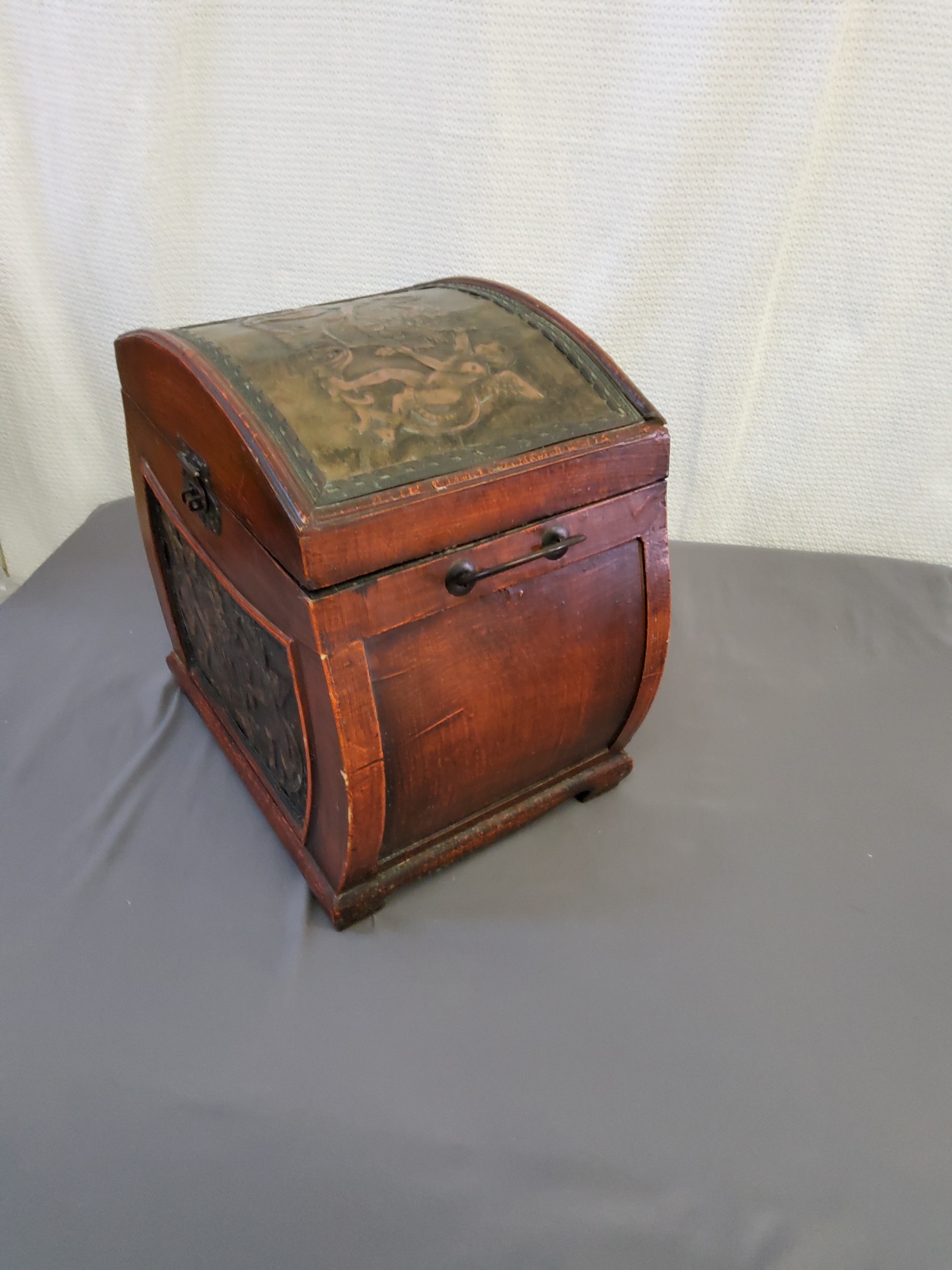 Unique Treasure Chest - Image 2