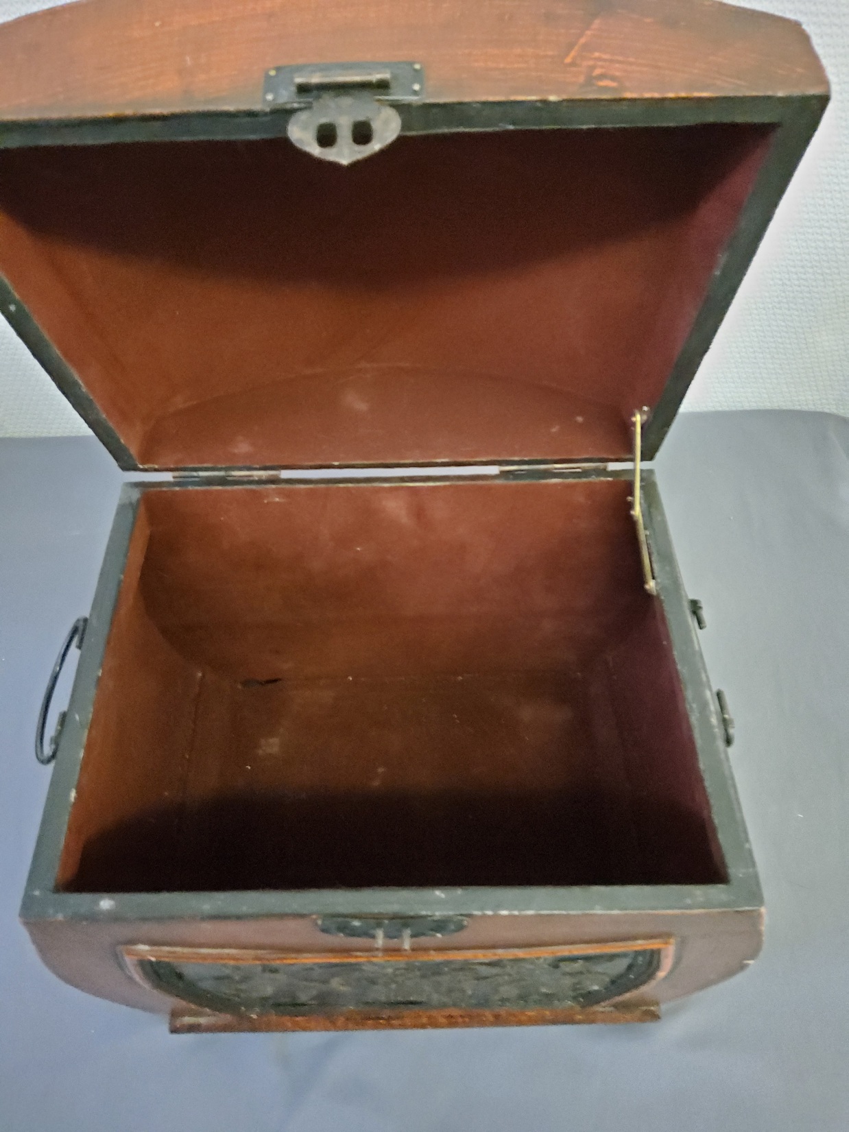 Unique Treasure Chest - Image 3