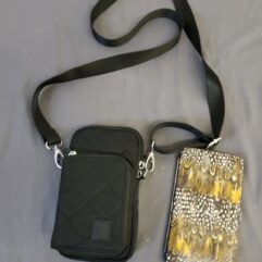 IHKWIP Chit Chat Cell Phone Bag