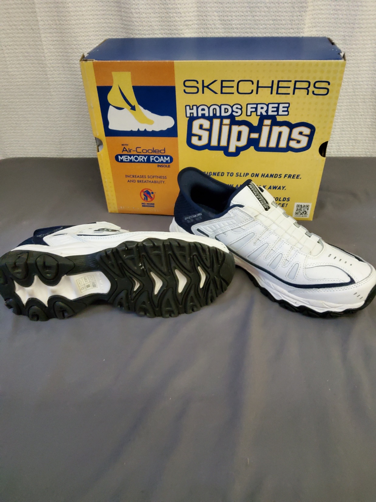 Skecher's Men's New Slip In's - Image 2