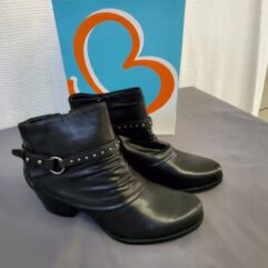 Bear trap Boots - New